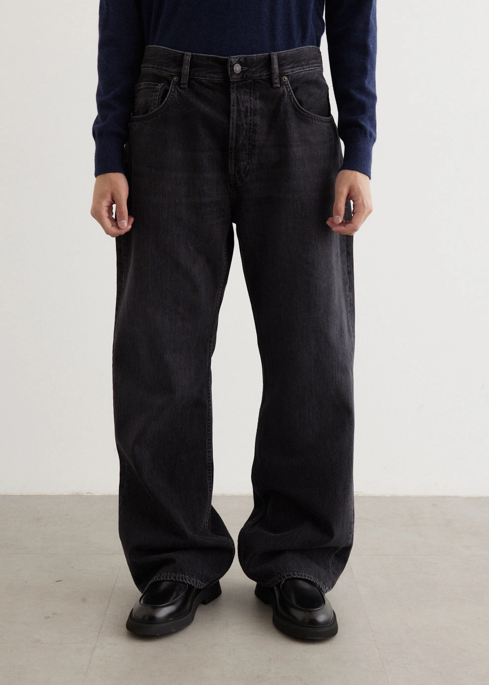 2021M Vintage Jeans Traveler Gear Morning Stroll Subtle Detail