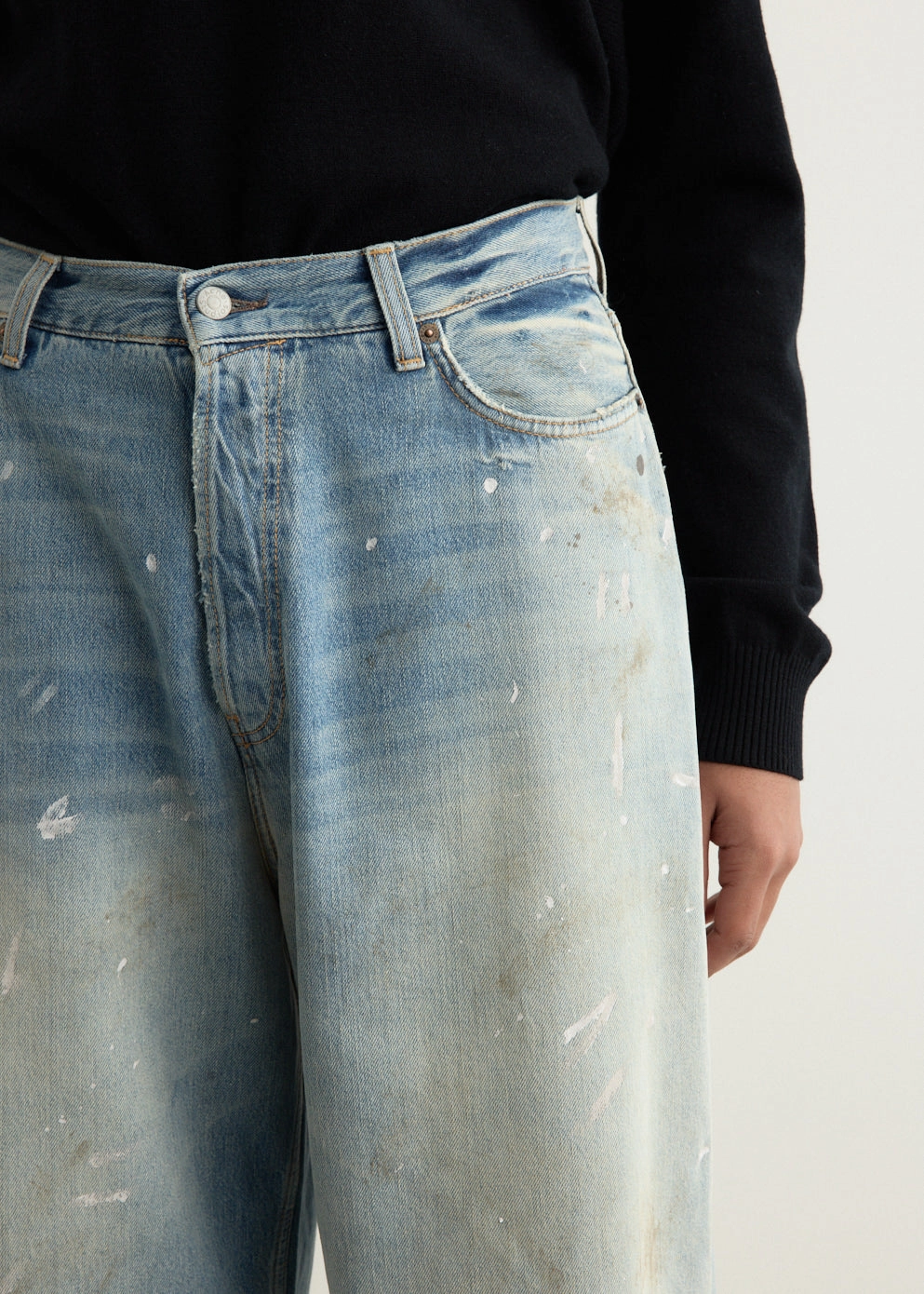 2023 U Trafalgar Jeans Athlete Fit Holiday Vibes Total Fit