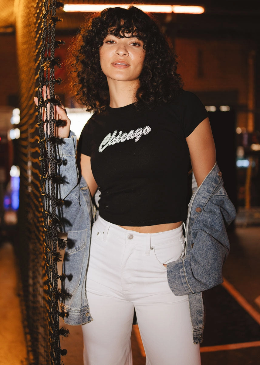 90's Chicago Baby Tee - Black Loose Tee