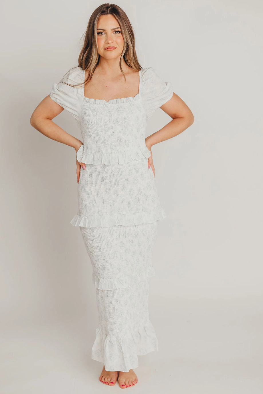 Comfy Style Front-Zip Ada Smocked Dress in Blue Floral- Bump Friendly & Inclusive Sizing (S-3XL) *Final-Sale*