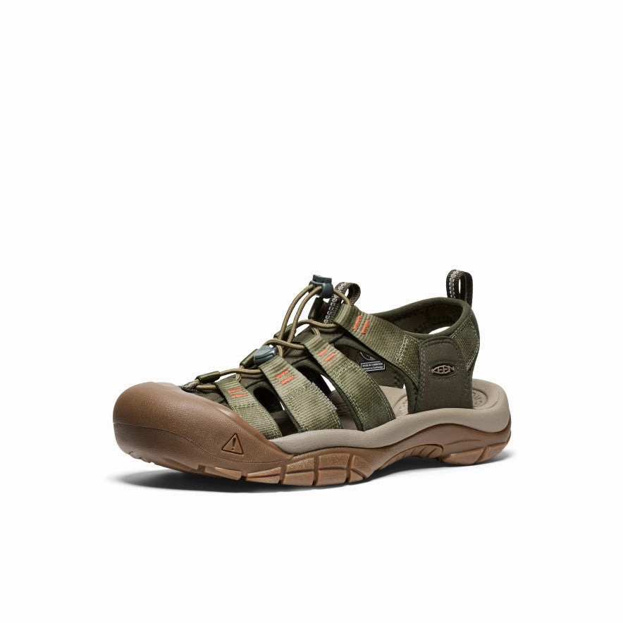 Chic Sandals for Every Day Men's Newport H2 Sandal  |  Winter Moss/Chevron