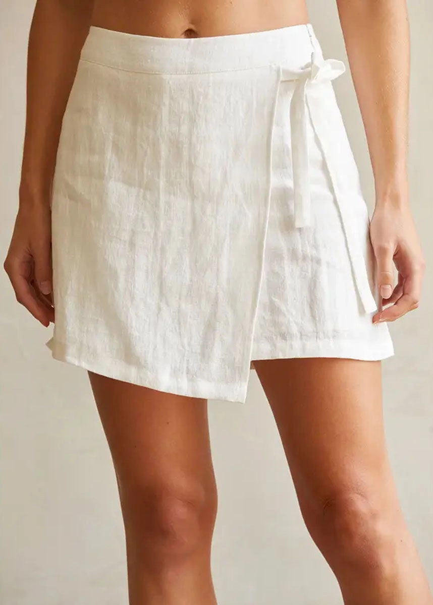 Frayed hem Crisp Design Adelle Wrap Mini Skort - White