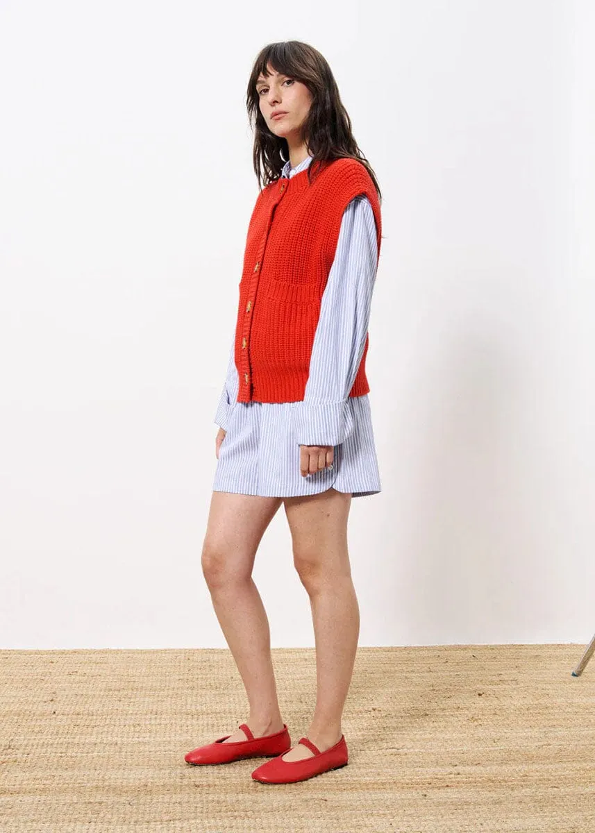 Comfy Appeal Static Reducing Finish Alae Sweater Vest - Rouge