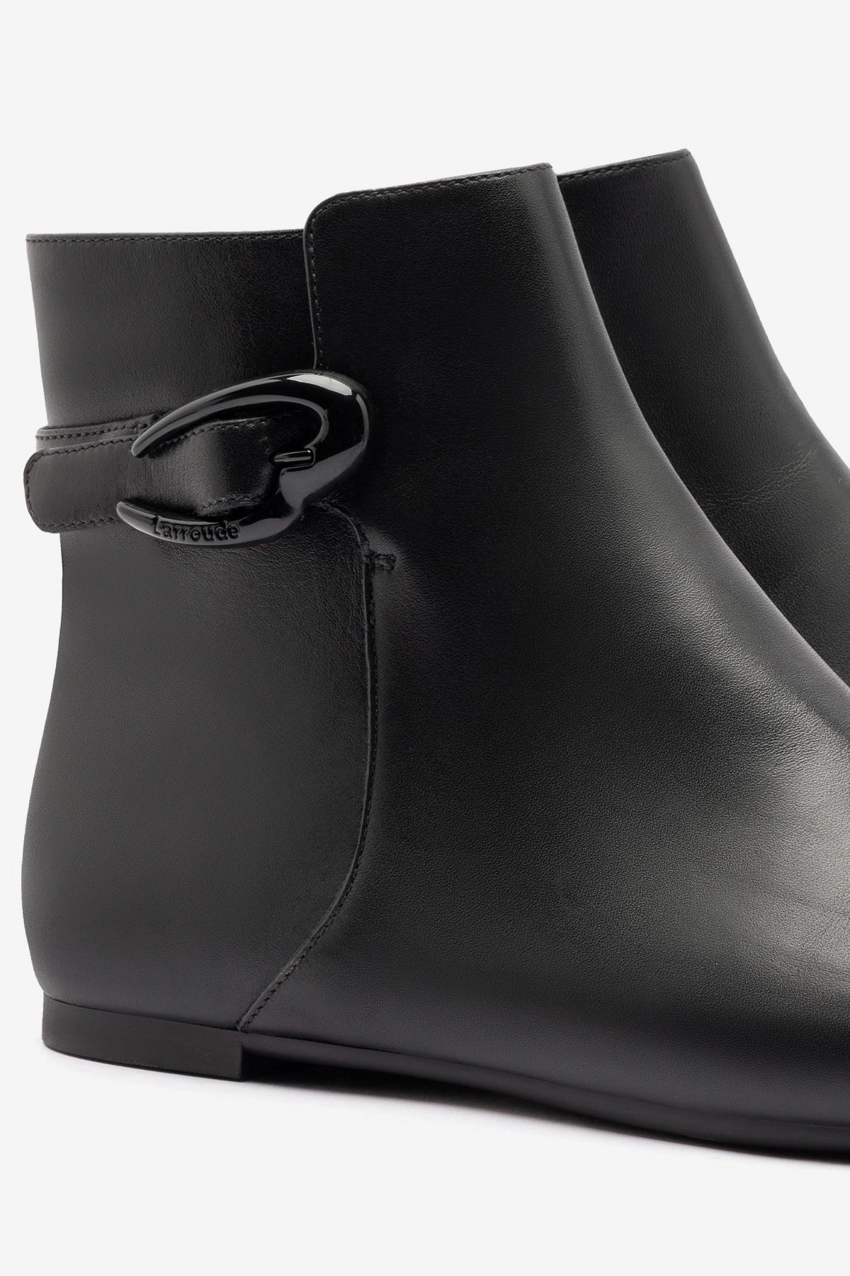 Mini Verona Boot In Black Leather Soft Step