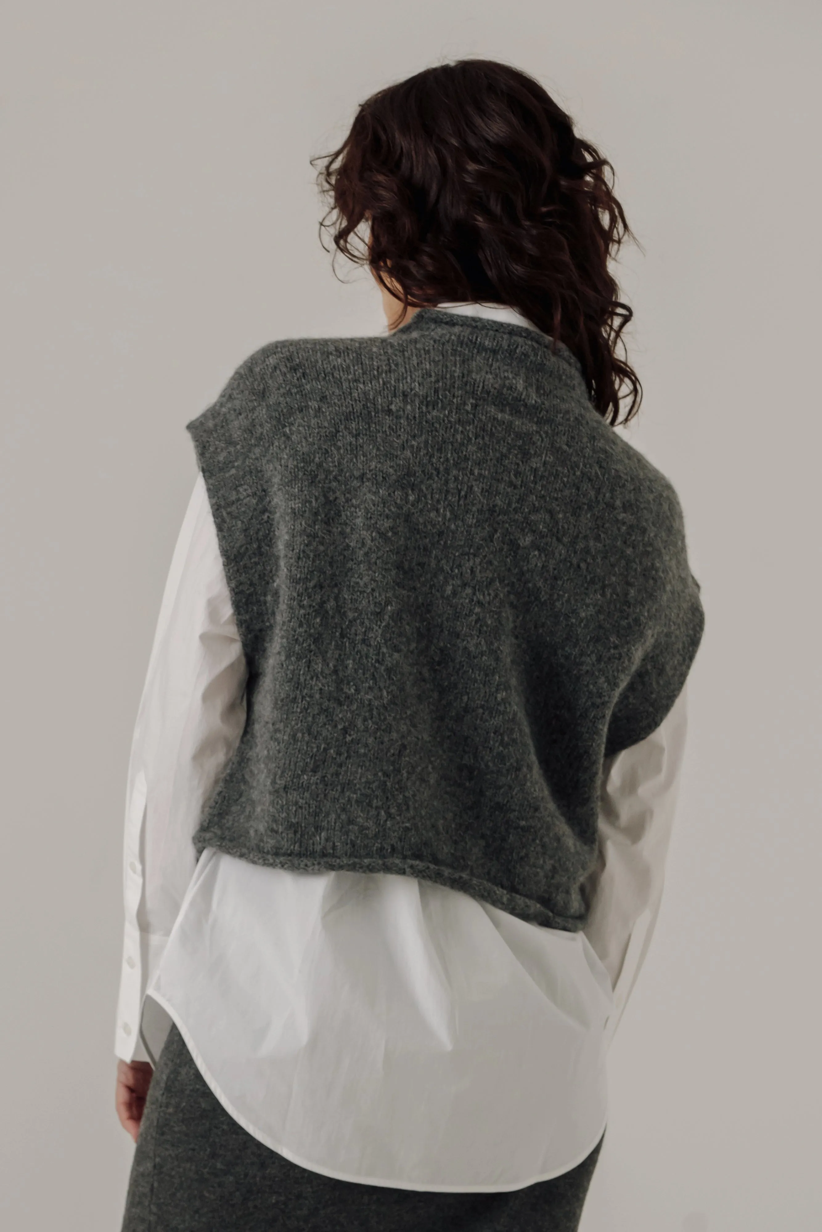 Alpaca Iris Vest Essential Comfort Warm Fashion