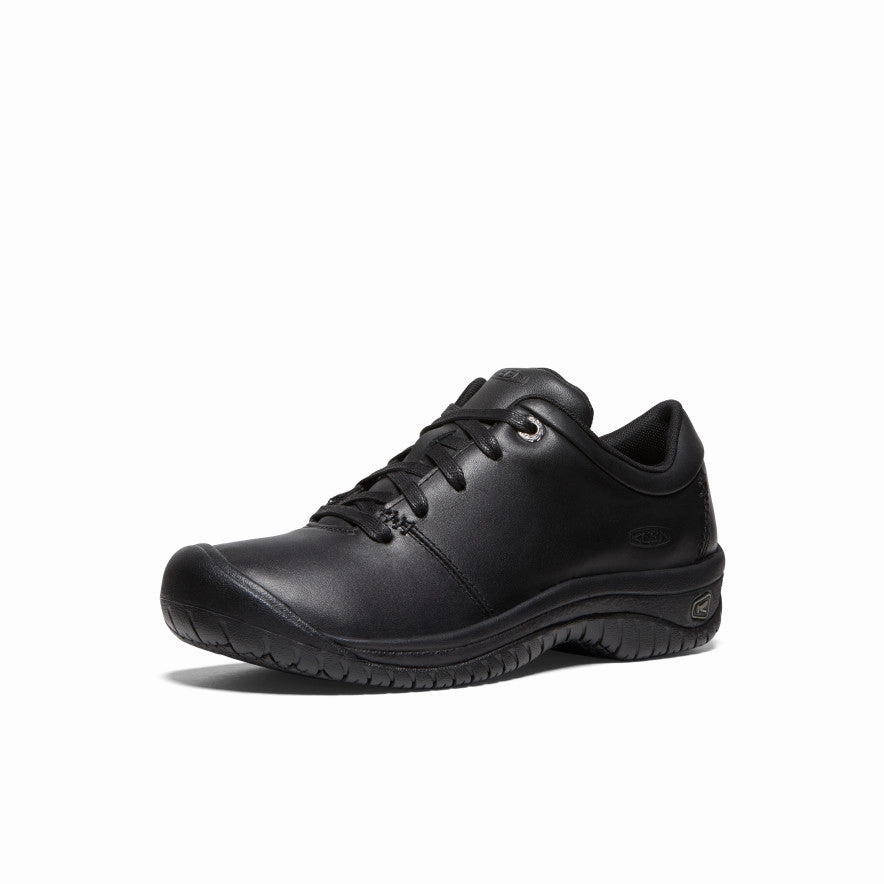 Neutral Style Travel Companion Women's PTC Oxford  |  Black