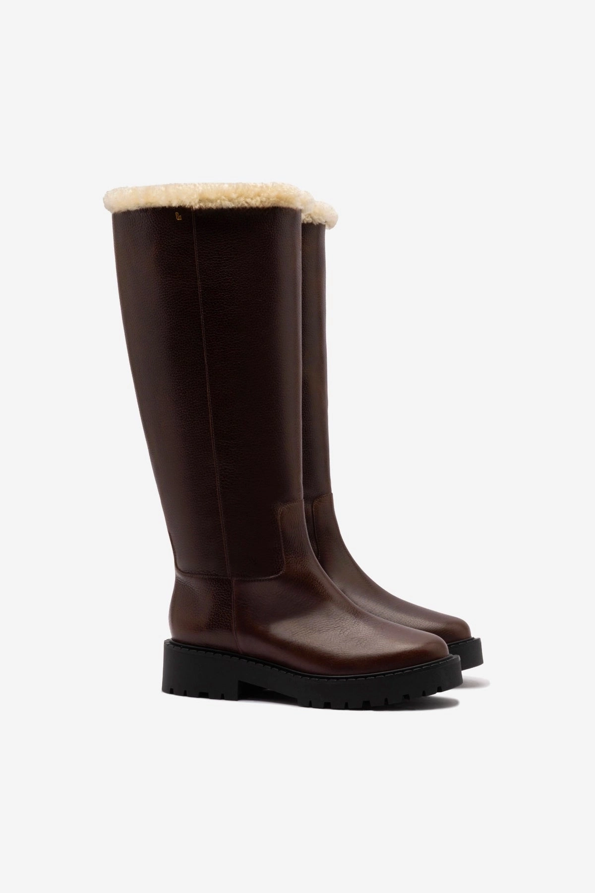 Field Travel Street Walk Anne Lugsole Boot In Brown Leather And Natural Shearling