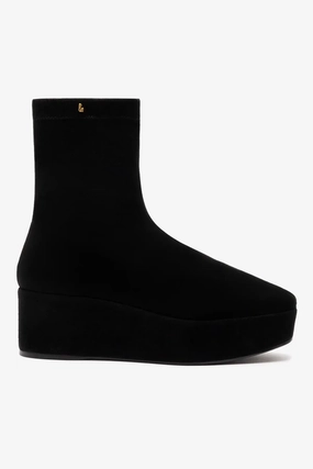 Dani Flatform Boot In Black Suede Oil-Resistant Stable Support Active Nomad