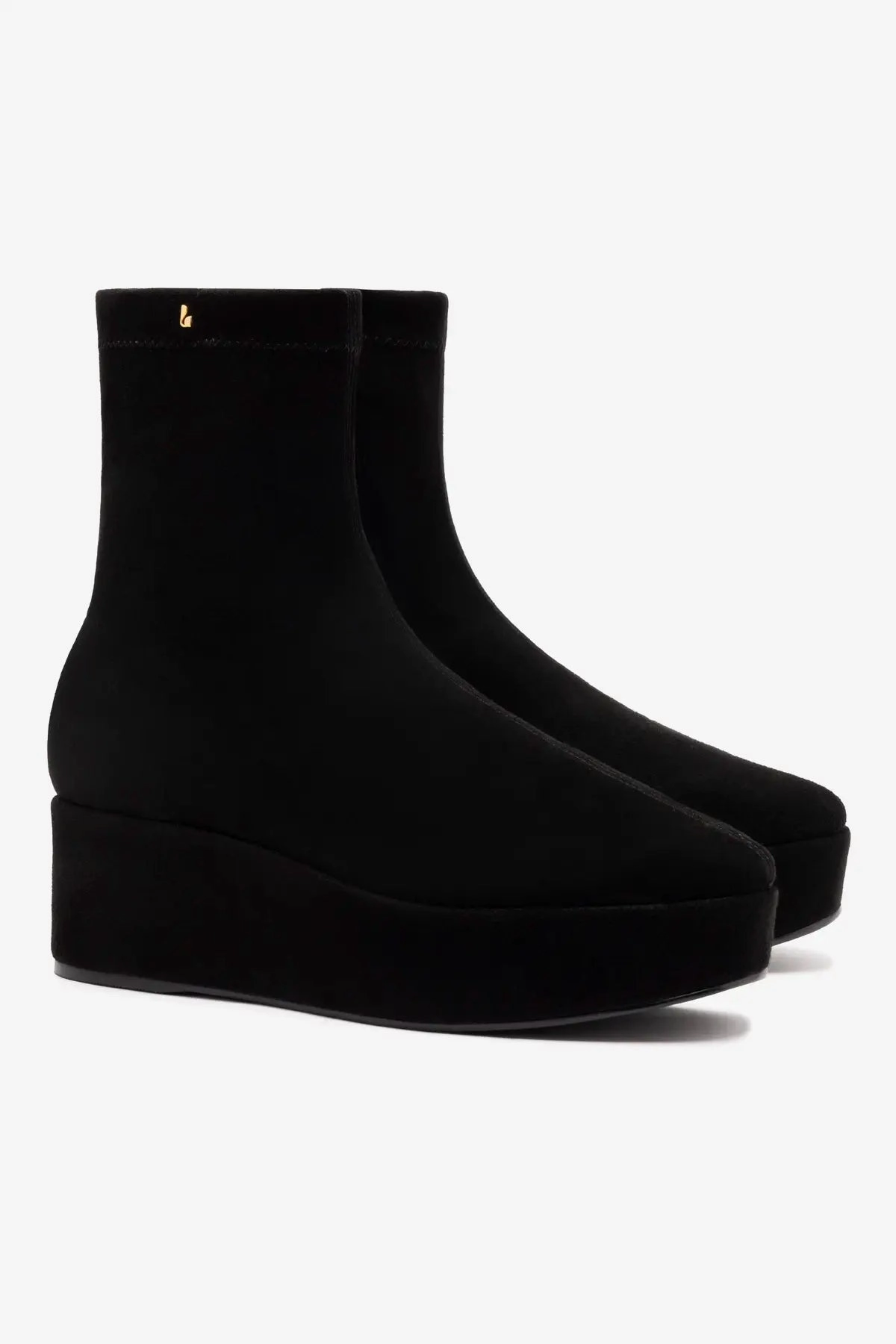 Dani Flatform Boot In Black Suede Comfort footbed Anti-odor technology