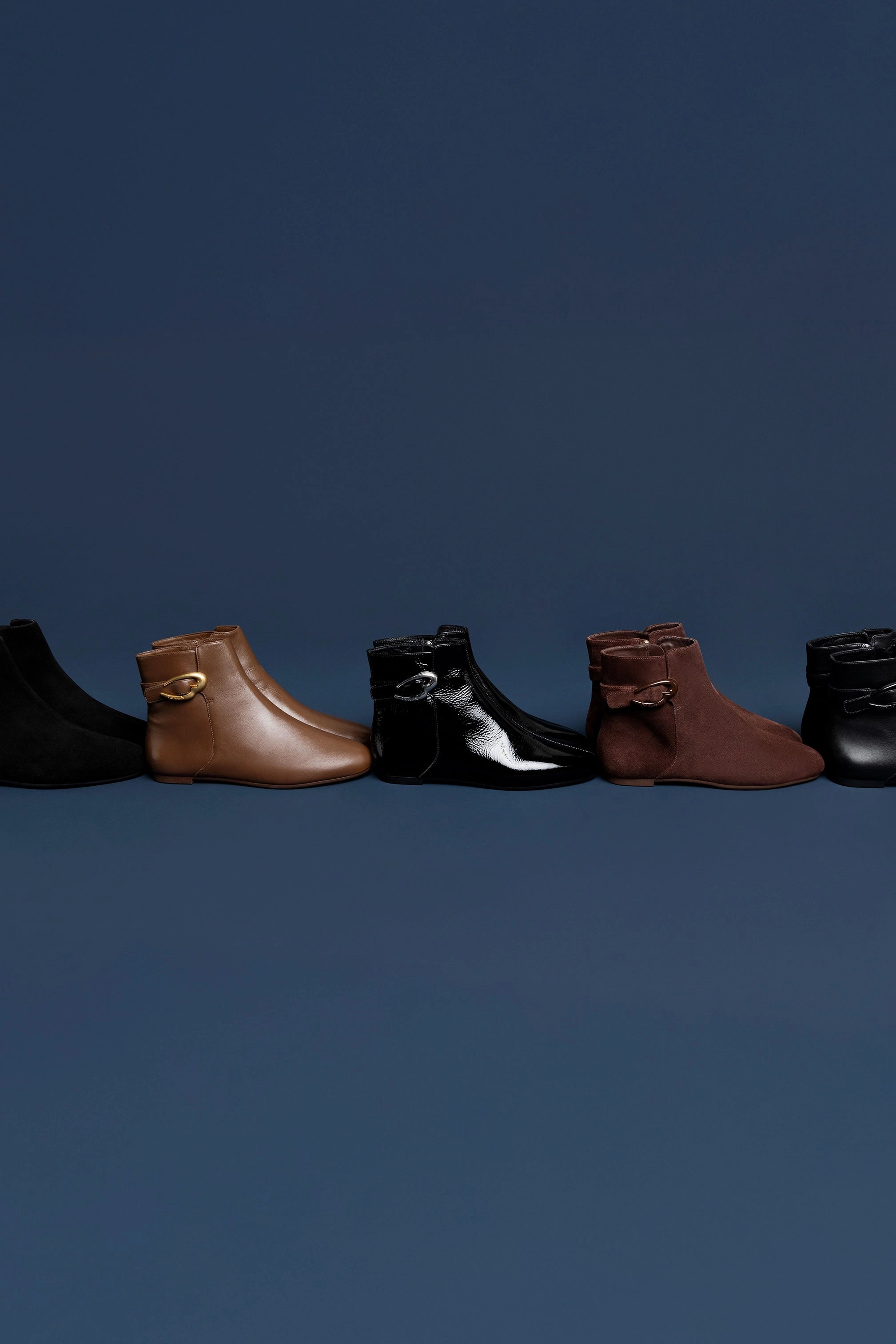 Casual Footwear Mini Verona Boot In Peanut Suede