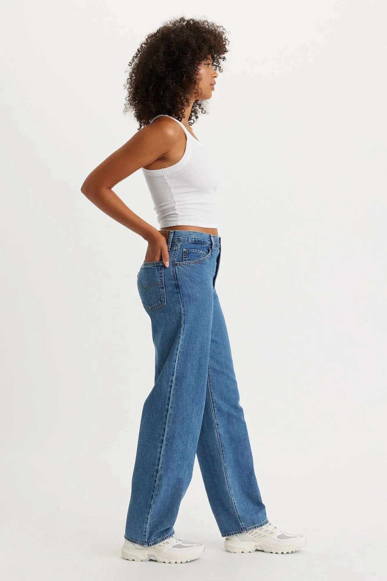 Baggy Dad Jeans Travel Outfit Music Event Beach Day Brunch Outfit Elegant