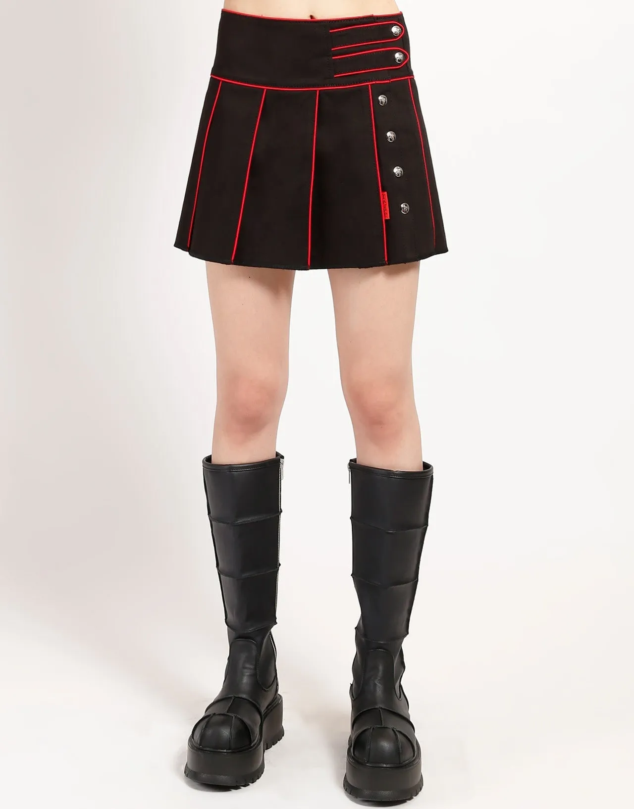 BAND PLEATED SKIRT RED Performance Fit