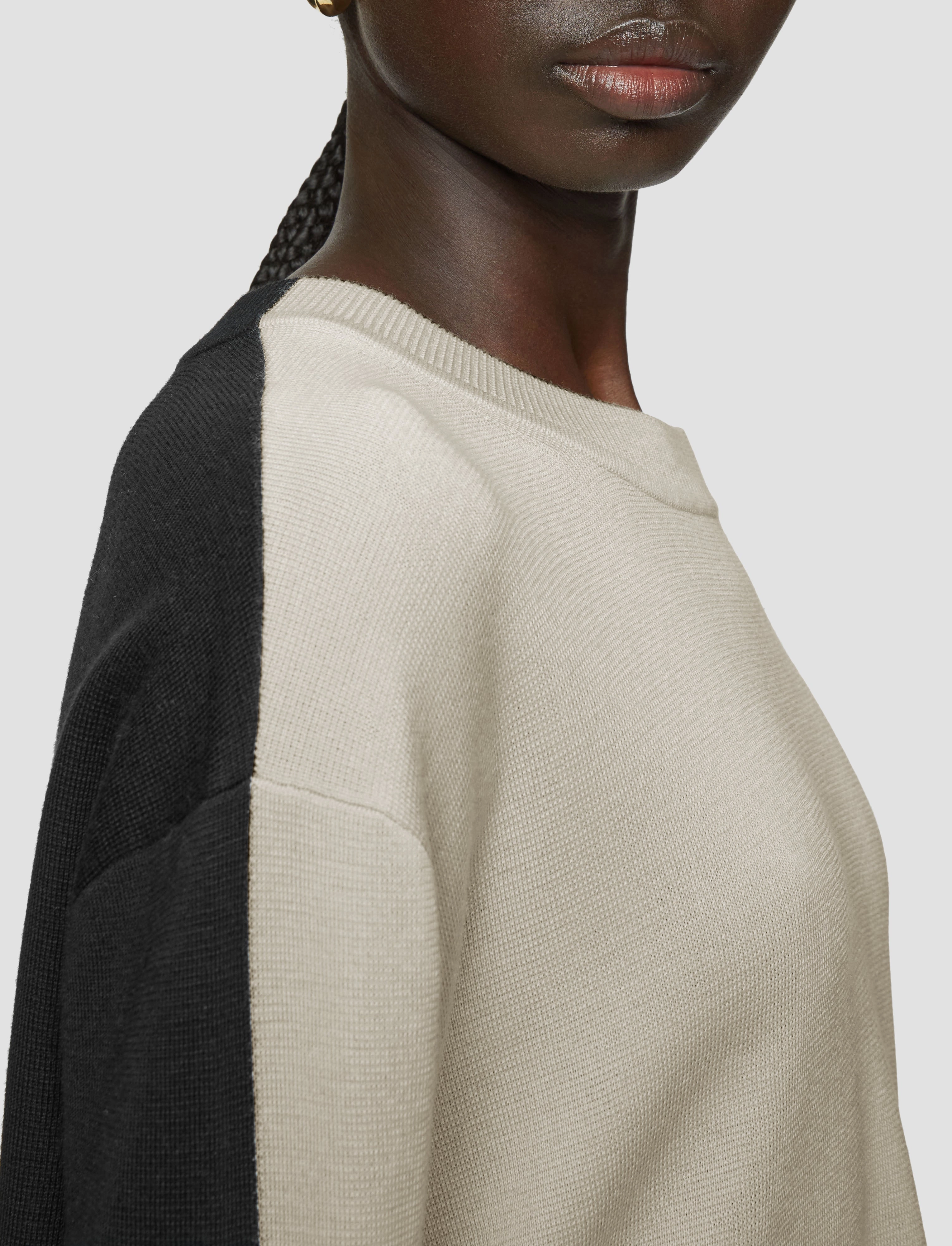 Bi-Colour Knit Jumper Modern Casual Look Calm Outfit