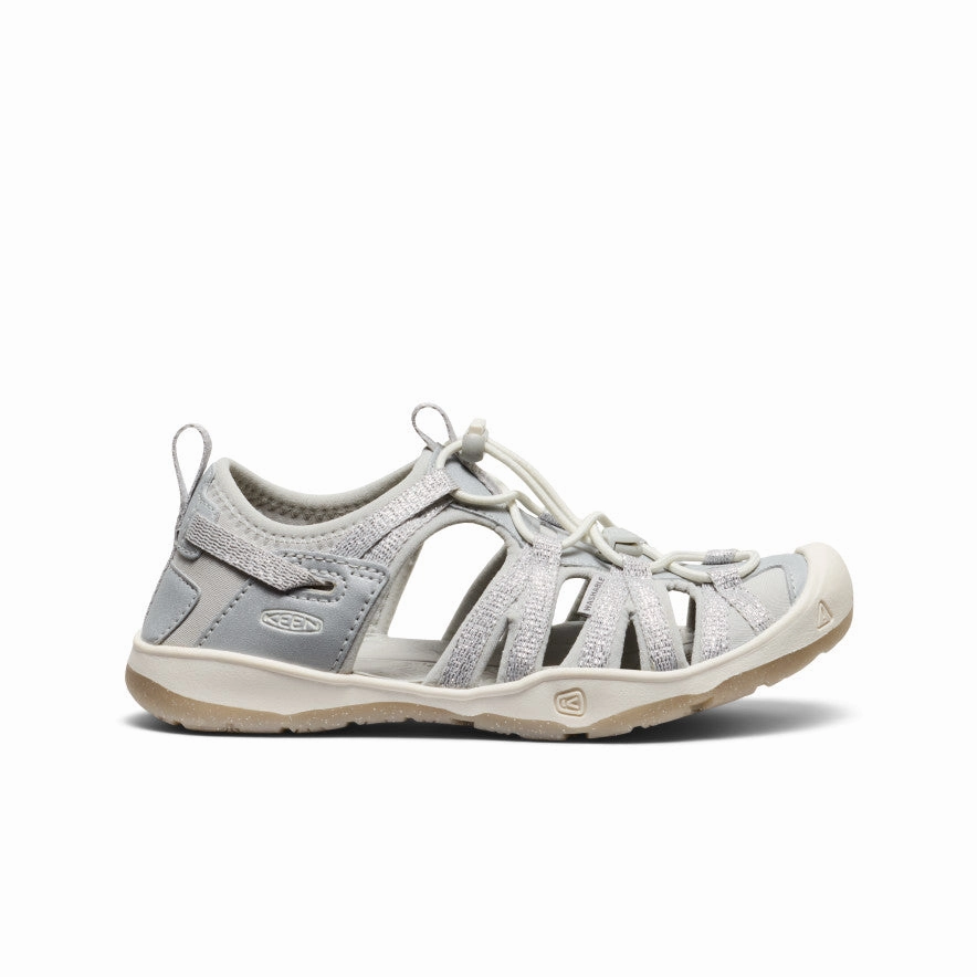 Big Kids' Moxie Sandal  |  Silver Summer Footwear for Men Torsion Stability System