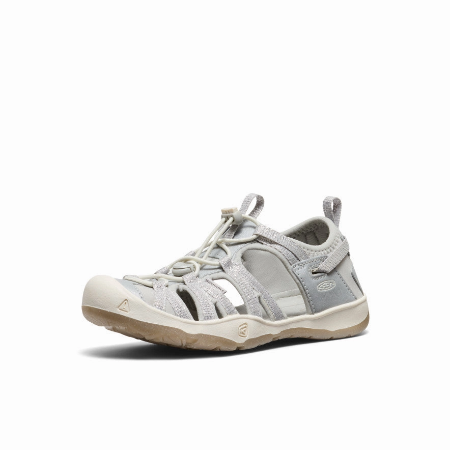 Outdoor Adventure Classic Footwear Big Kids' Moxie Sandal  |  Silver