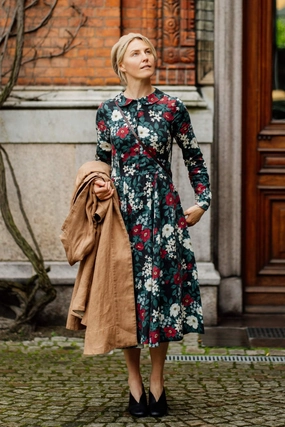 Classic ?C Midi Linen Dress with Peter Pan Collar Subtle Touch