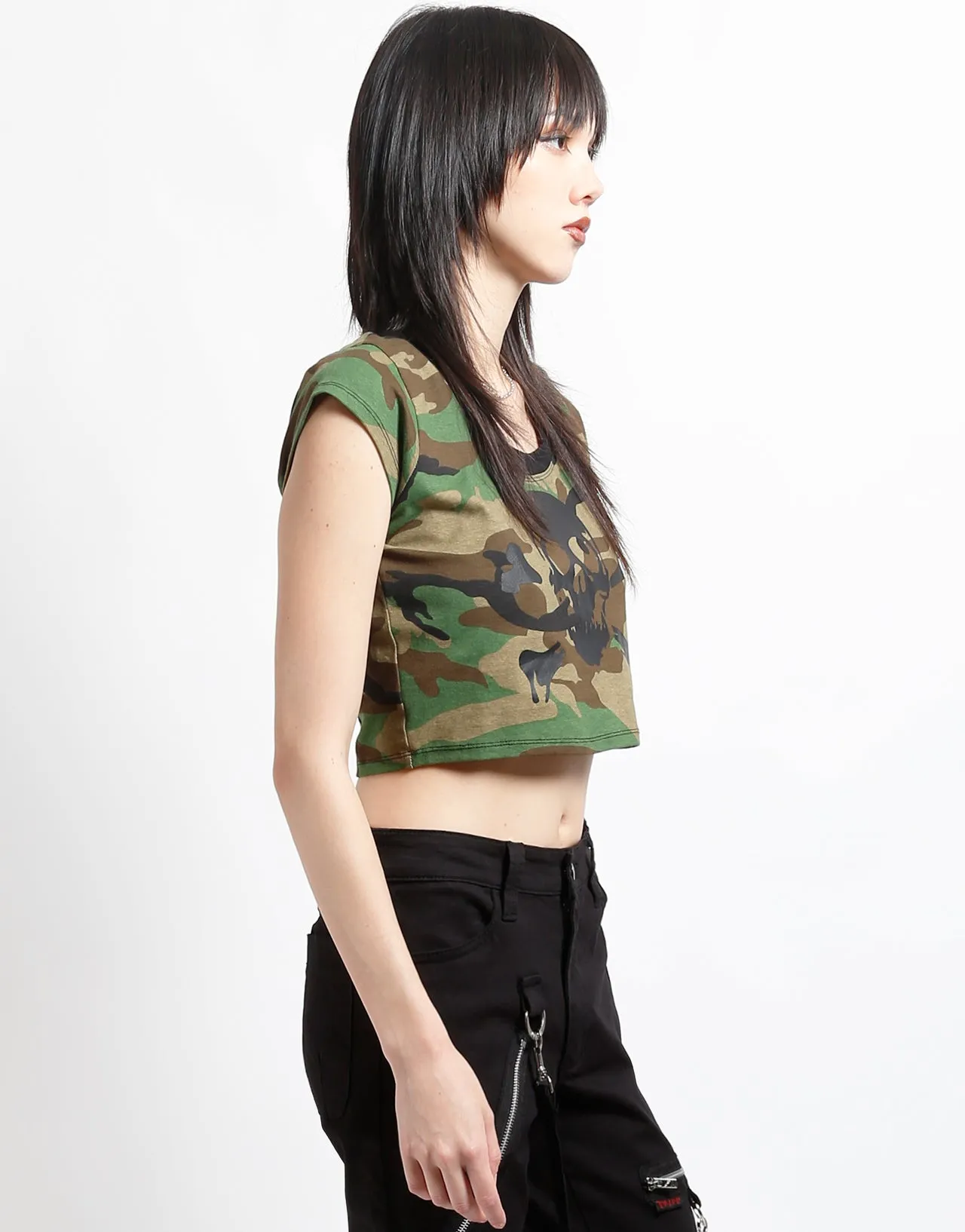 SUPER SKULL TEE CAMO Embroidered Details Fun Prints