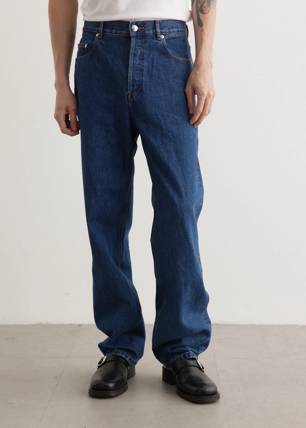 Fairfax Jeans Iconic Outfit
