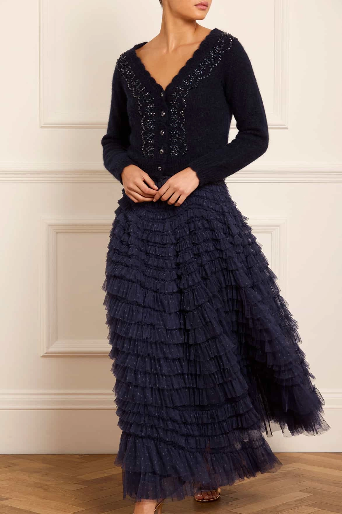 Embellished V-Neck Short Cardigan Minimal Comfort Interlock Weave