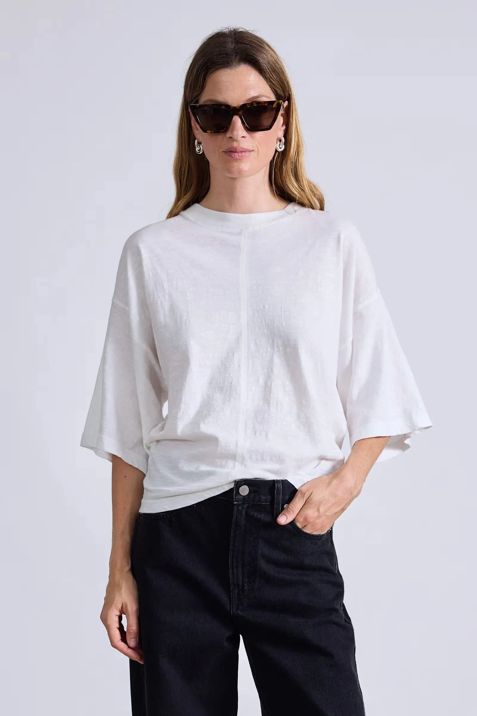 Textured Surface Ari Cool Tee