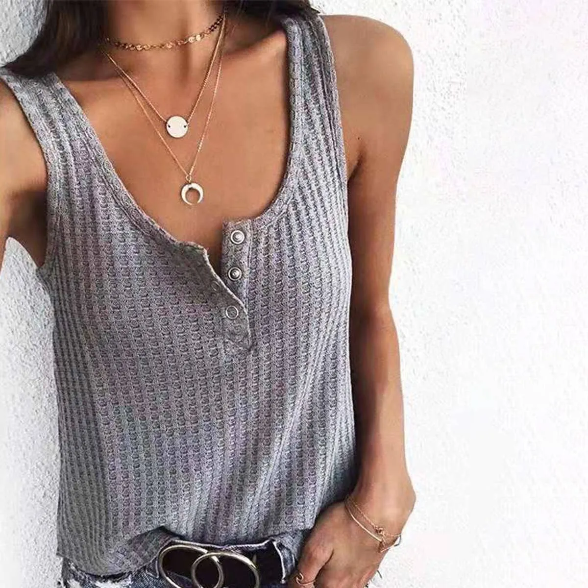 BUTTON-DOWN U-NECK SLEEVELESS VEST BLOUSE_CWOV0247 LightweightMaterial UltravioletProtectionFabric