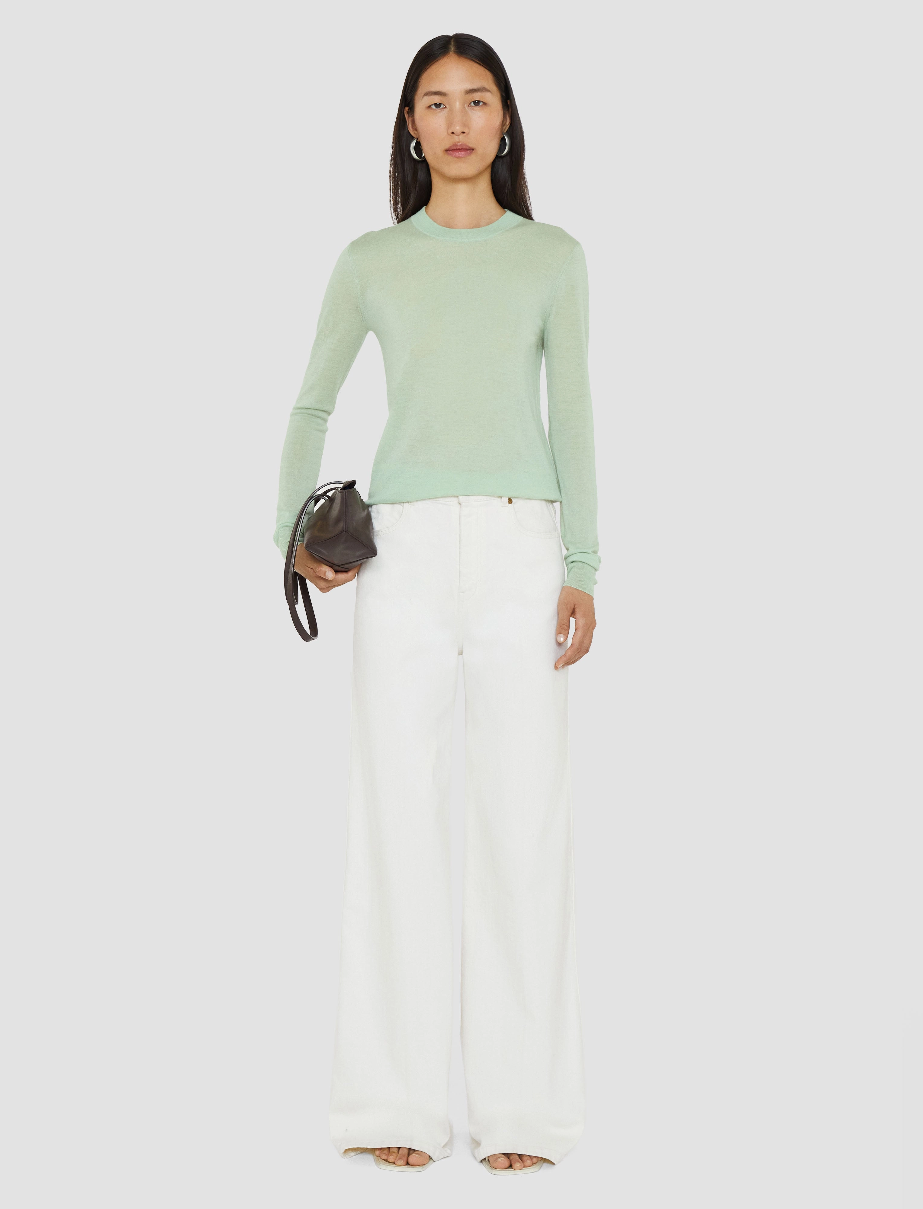 Cashair Round Neck Jumper Eco Conscious Manufacturing