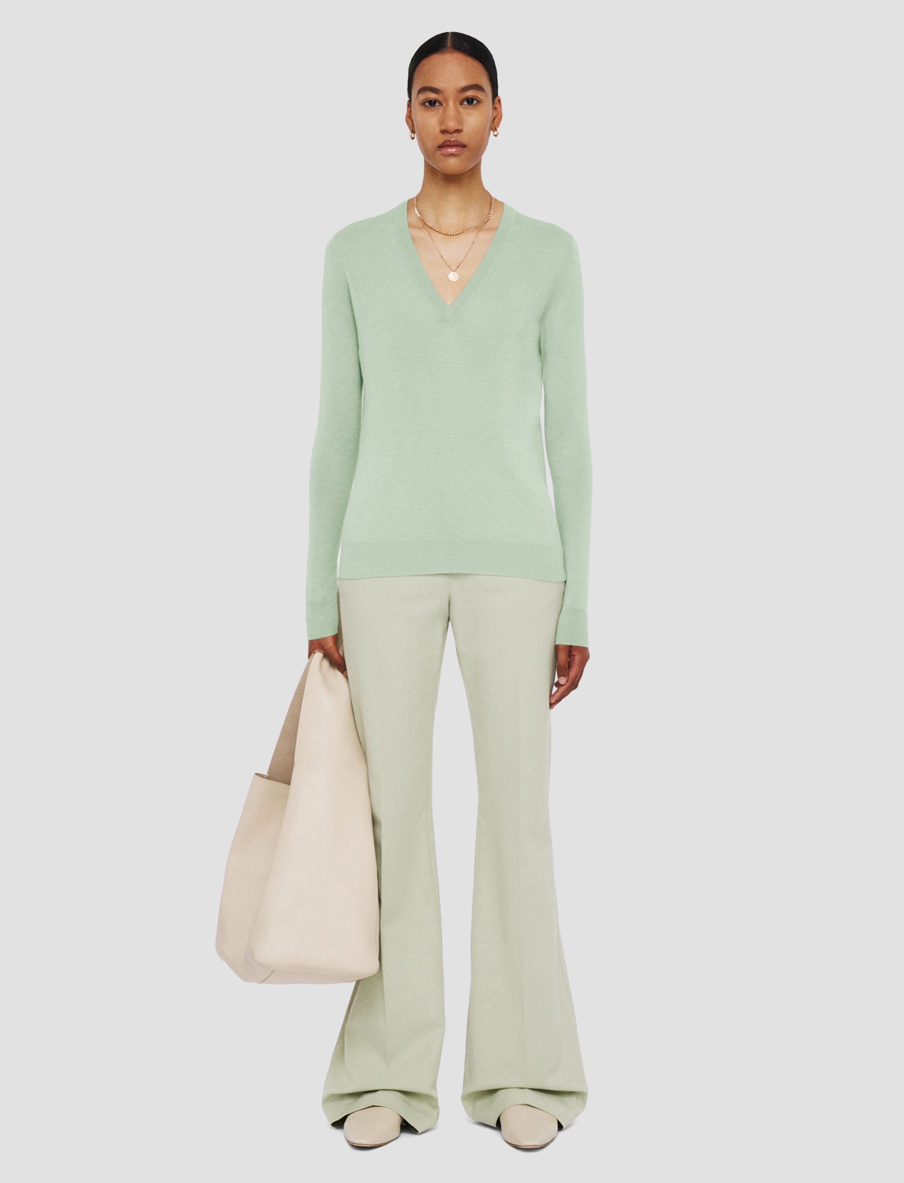 Cashair V Neck Jumper BreathableKnit Fabric hypoallergenic material