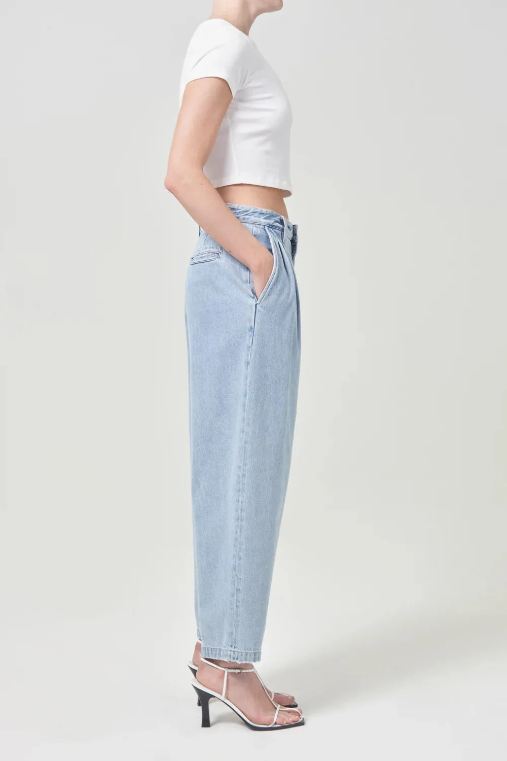 Savannah Tee Minimalist Aesthetic OdorResistantTechnology