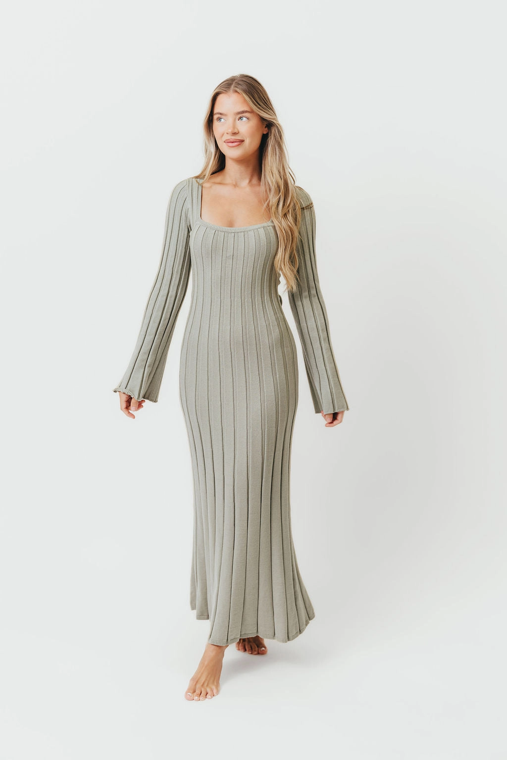 Pure Shape Textured Flow Rowan Square Neck Maxi Dress in Green