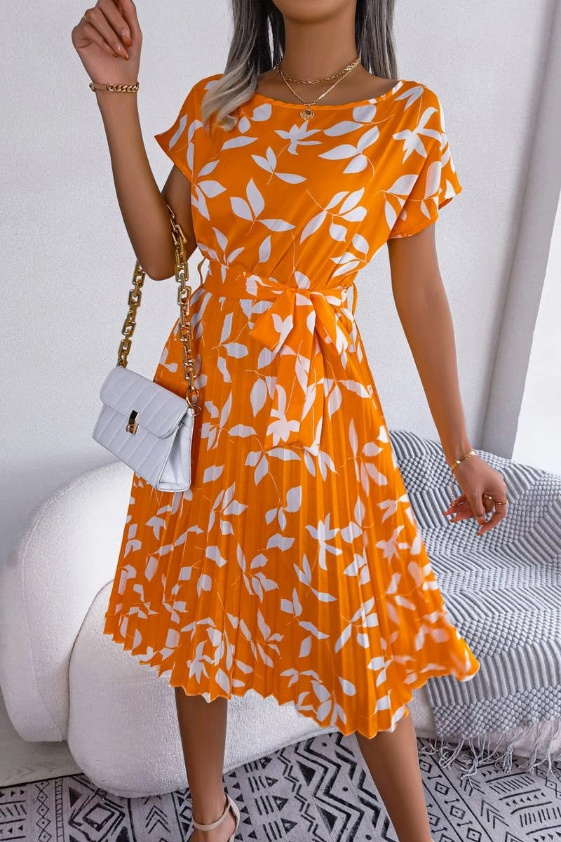 Effortless Touch Chic Fit Wear CASUAL LEAF SHORT SLEEVE BIG SWING PLEATED DRESS_CWDSD2526