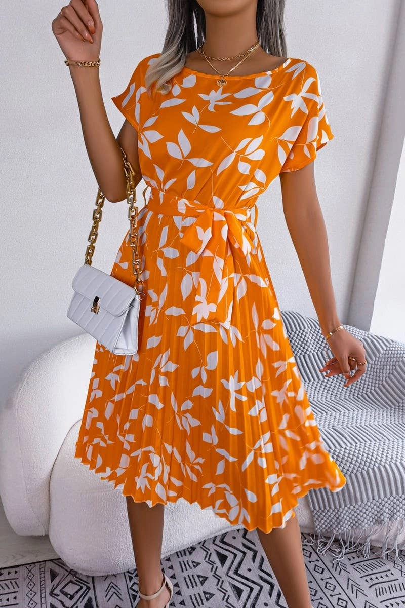 Matte Fabric Special-Edition CASUAL LEAF SHORT SLEEVE BIG SWING PLEATED DRESS_CWDSD2526