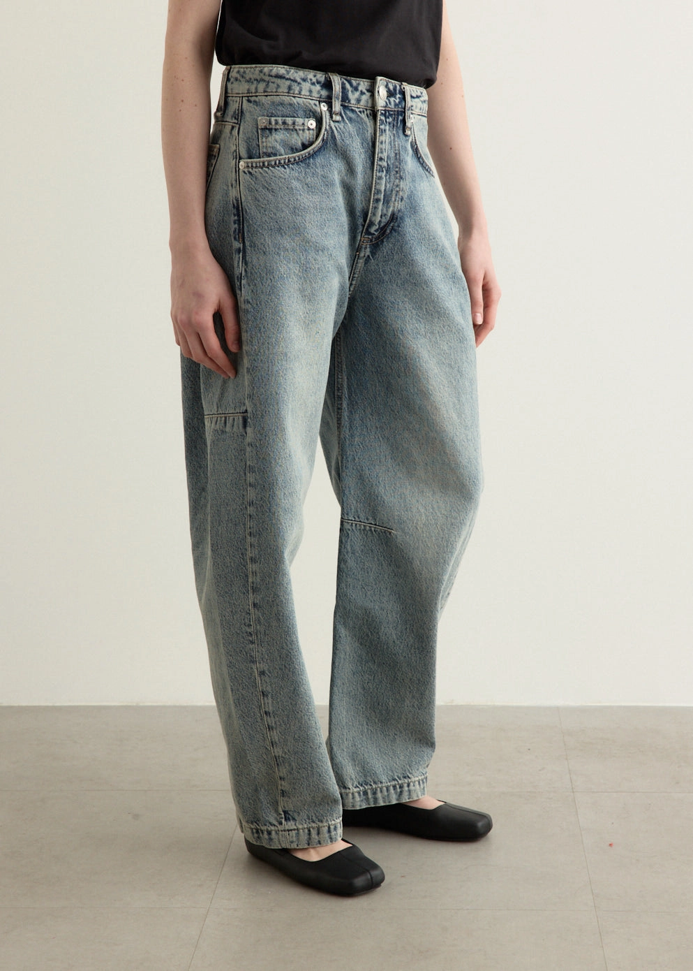 Charlie High-Rise Barrel Jeans Clean Cut