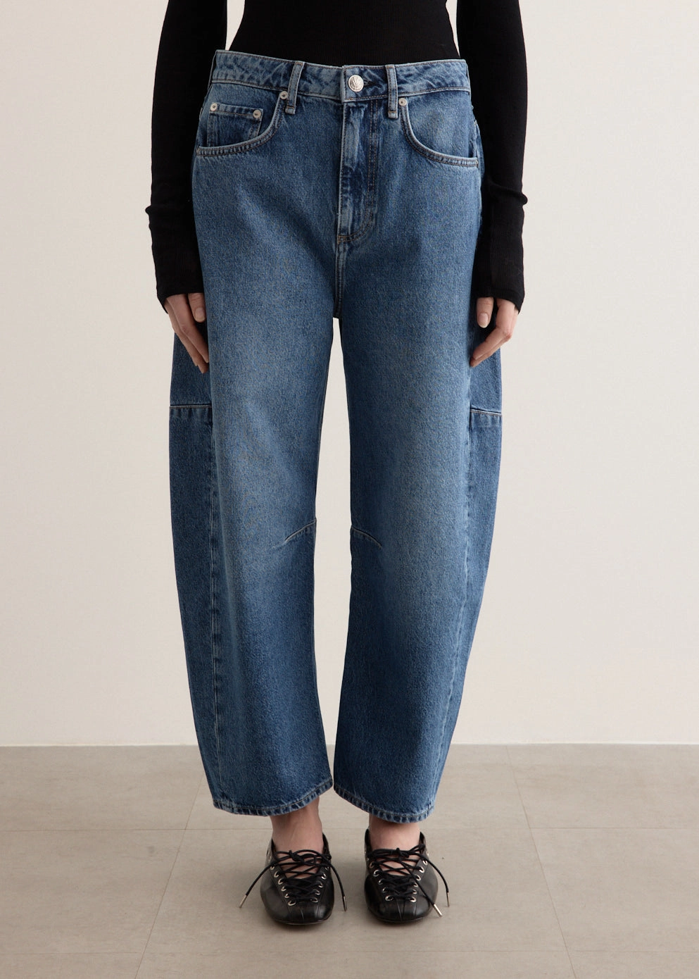 Leisure Ready Breathable Brunch Outfit Charlie High-Rise Barrel Jeans