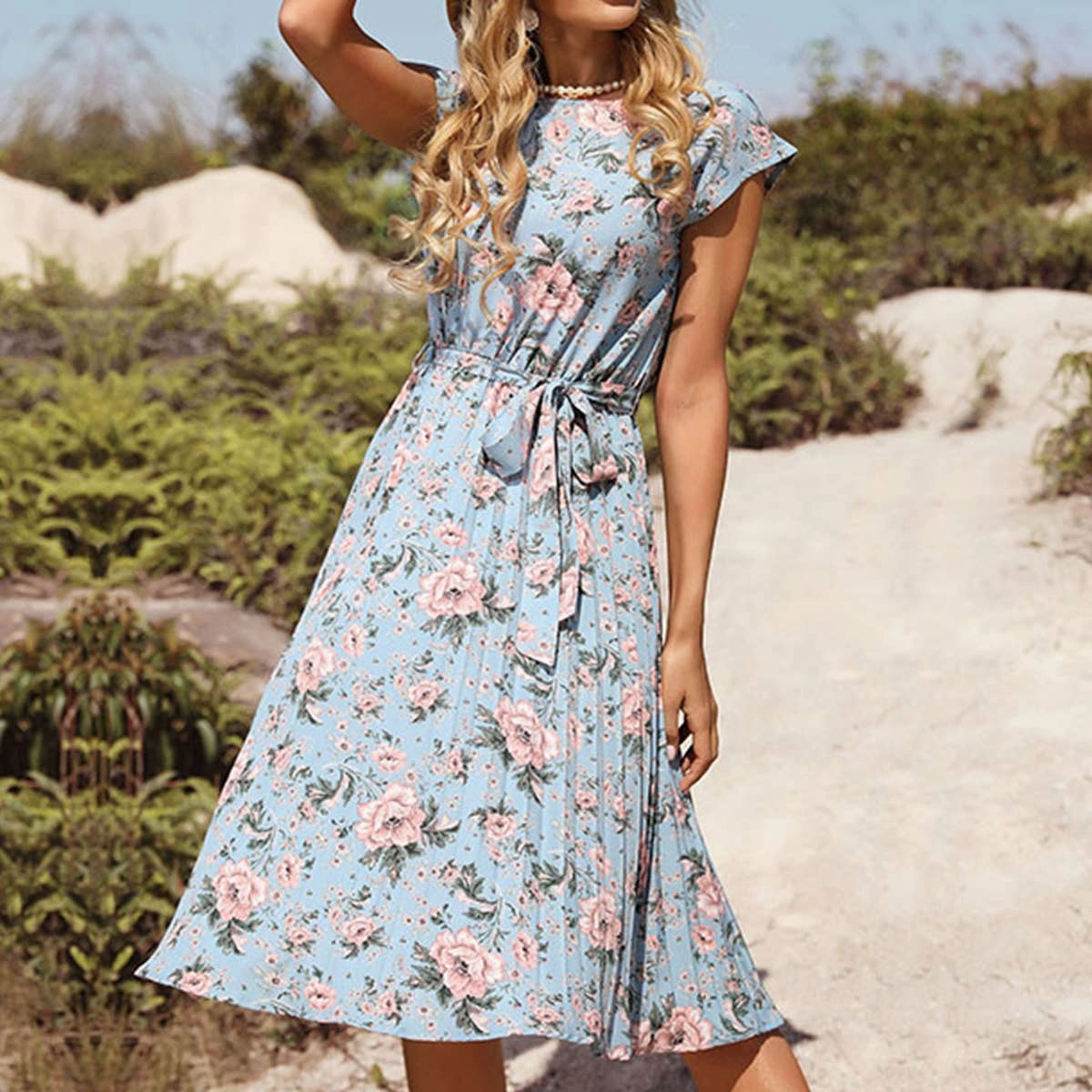 Travel-Essential Beadwork Blue floral print holiday dress_CWDSD3390