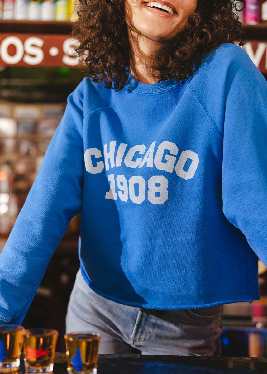 Comfortable knit piece Chicago 1908 Classic Crew Sweatshirt - Vintage Royal Blue