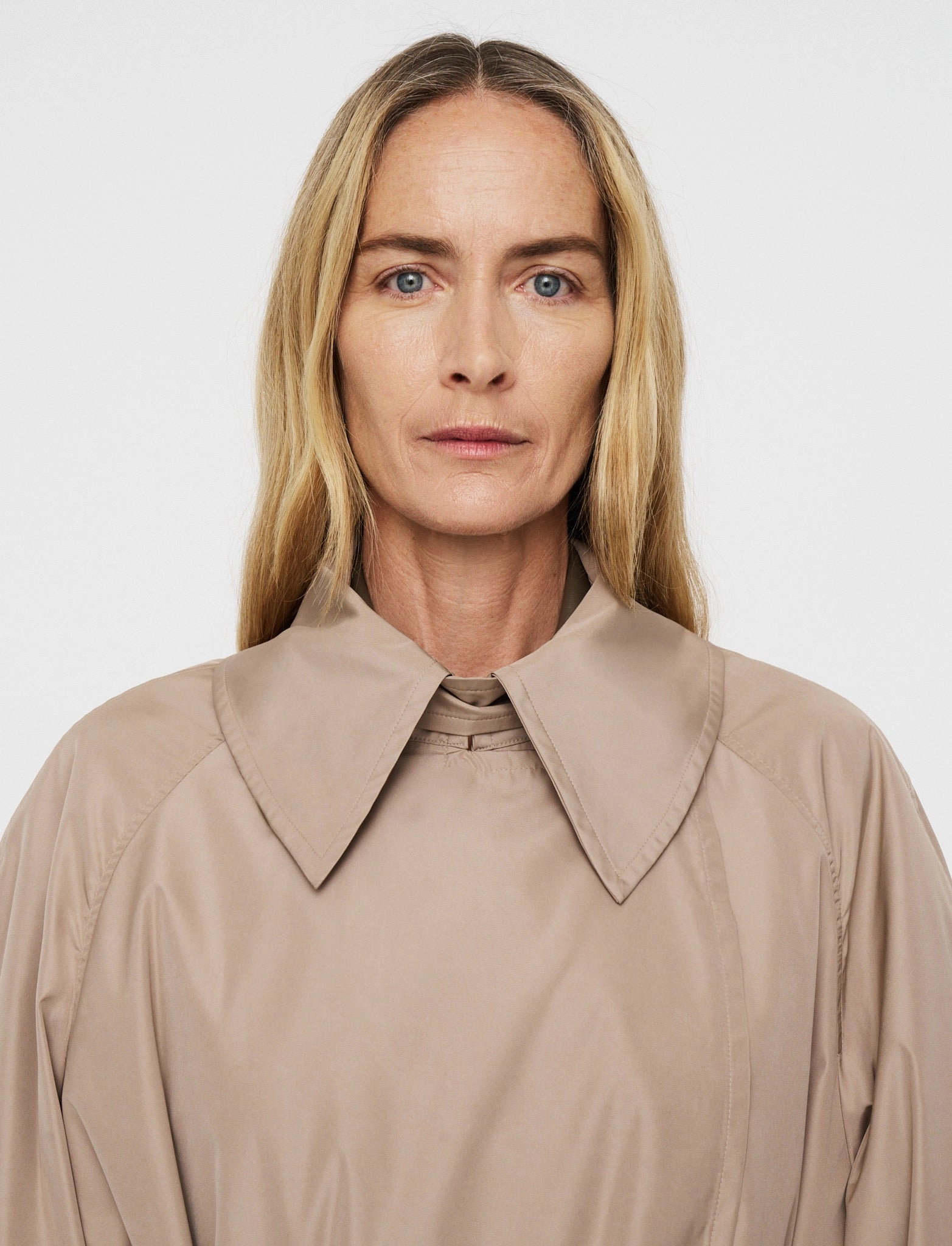 Chiswick Rainwear Trench Coat Relaxed Fit Silhouette Stand Up Collar