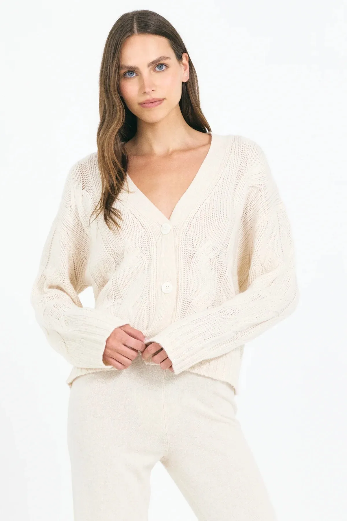 Light and Cozy Knitted Warmth Aster Cable Cashmere Cardigan