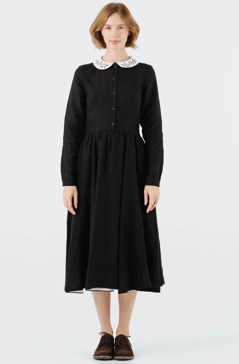 Layered Design Sweetheart-Neck Classic Dress with Embroidered Hazelnut Collar, Long Sleeve