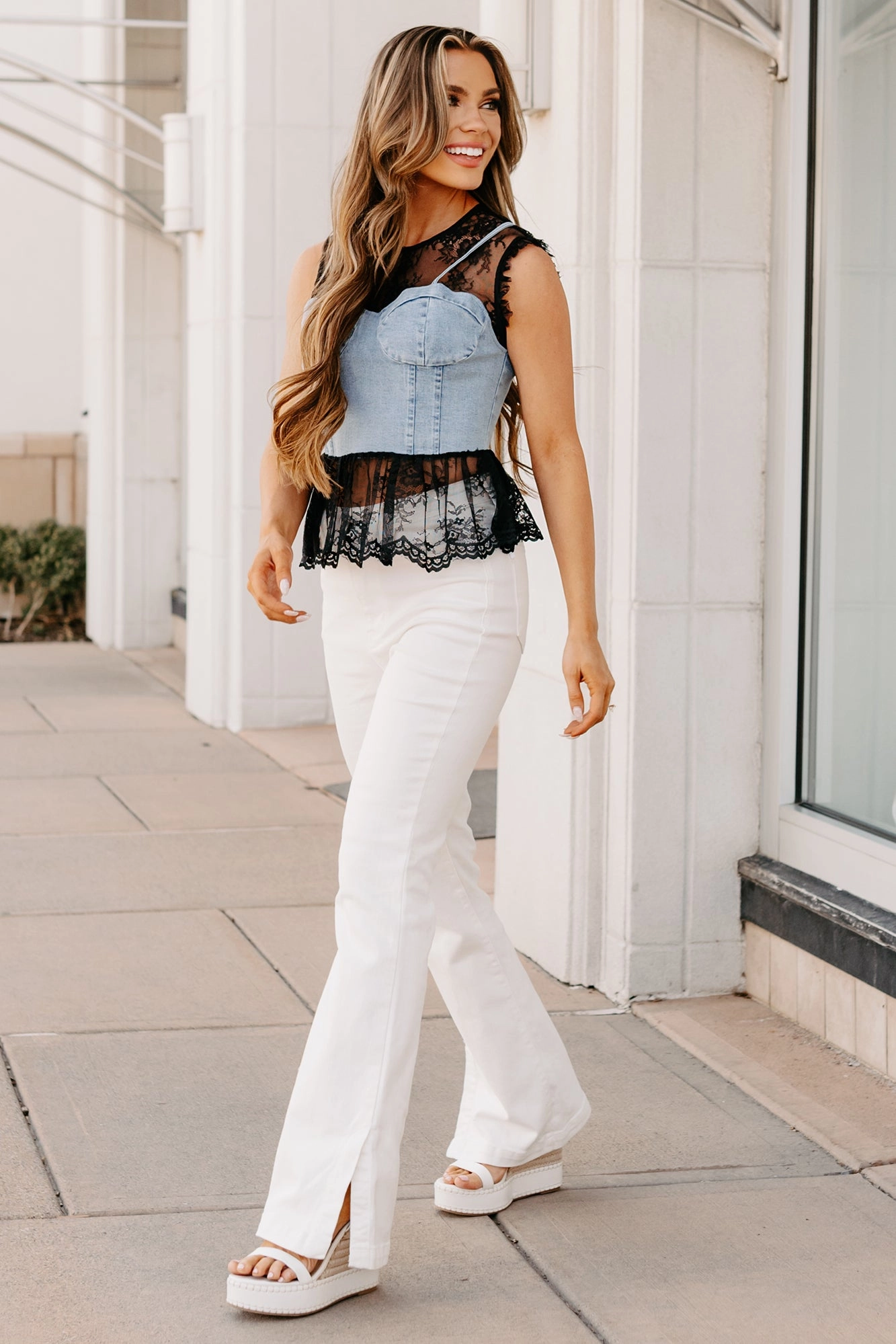 Claudette High Rise Flare Judy Blue Jeans (White) Weekend Warrior Smooth