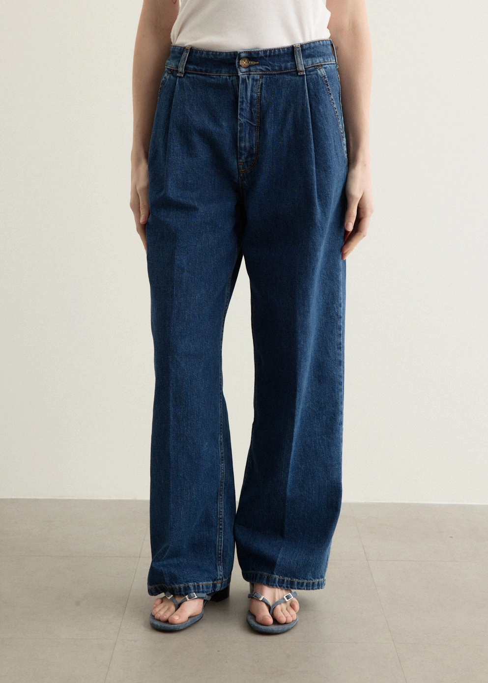 Natural Style Versatile Look Pleated Jeans