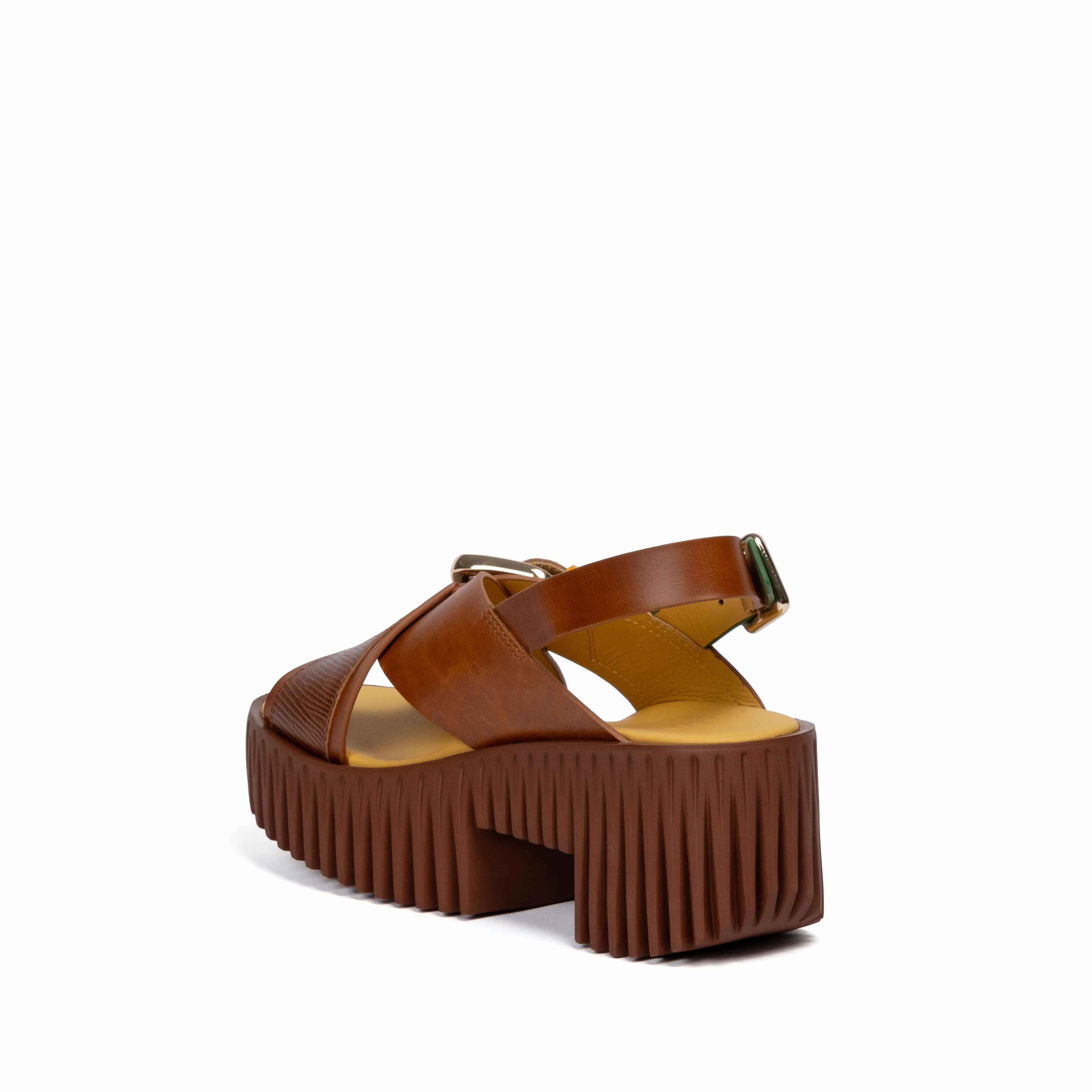 PLIA JUNO BROWN dry surface Heel Ease