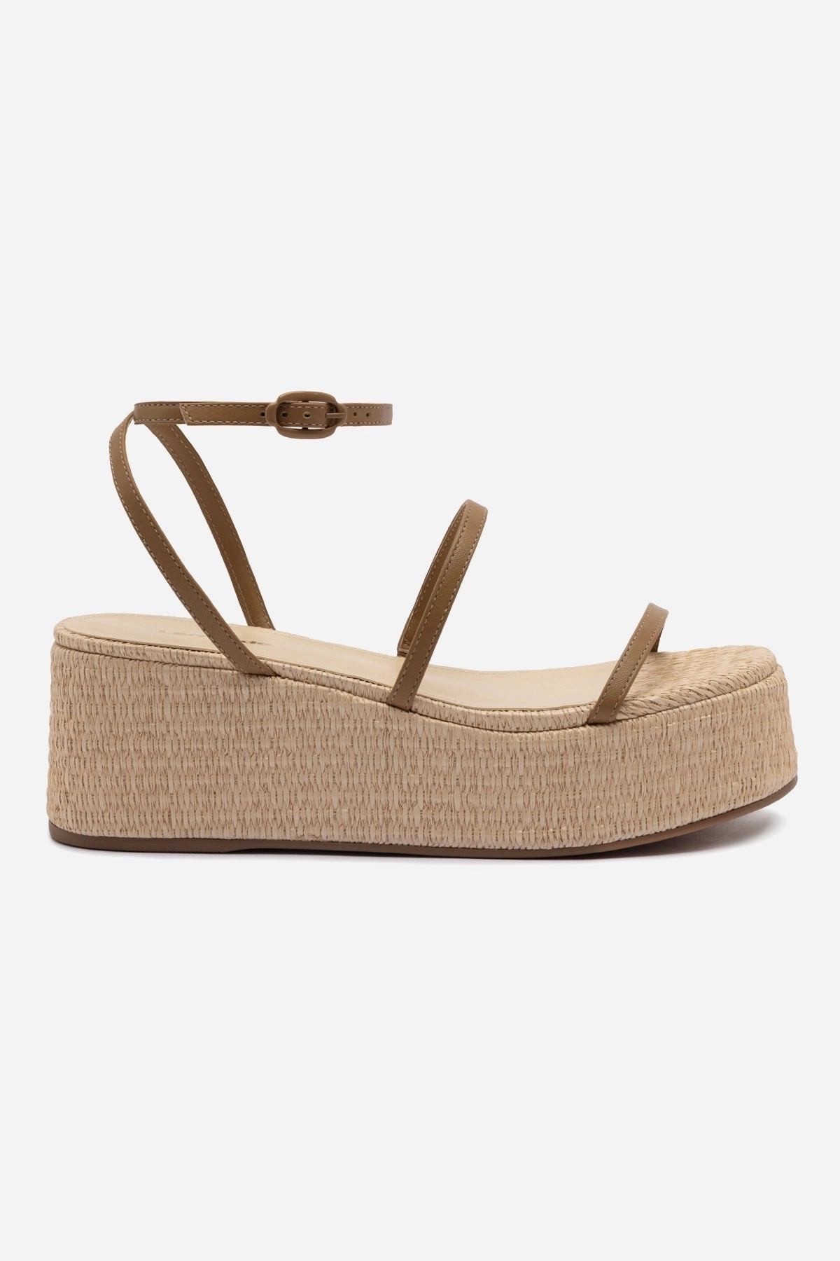 Gio Flatform Sandal In Natural Raffia and Hazelnut Trimming Injection molded
