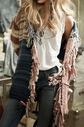 WOMEN CONTRASTING STAR STRIPE FRINGE KNIT CARDIGAN100% POLYESTERSIZE S(2)-M(2)-L(2)-XL(2)MADE IN CHINA Evergreen Machine washable