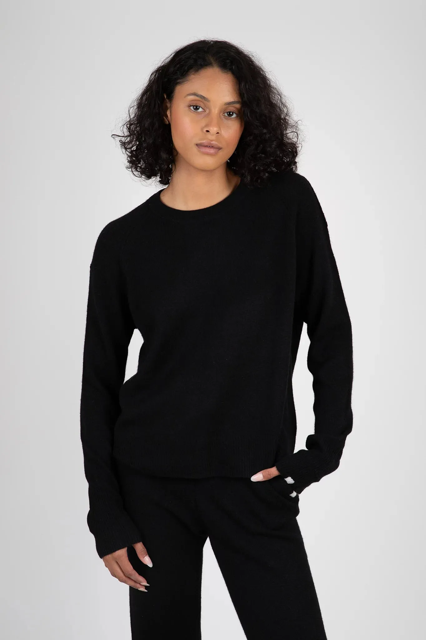 Sloane Cashmere Pullover Versatile Layering Seasonal Fashion