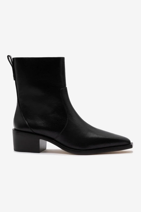 Florencia Low Boot In Black Leather Breathable Cold Weather Commuter