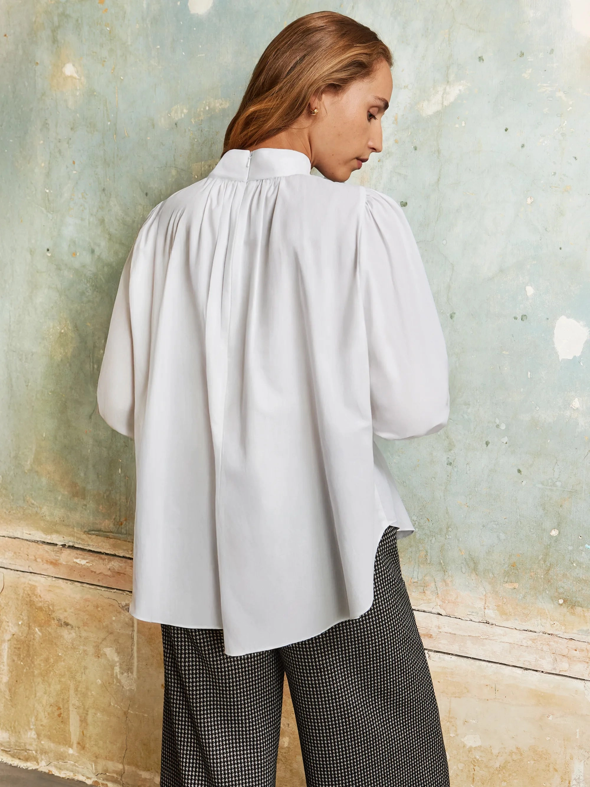 AntiSnag Fabric Tagless Neckline Design High-Neck Cotton Blouse