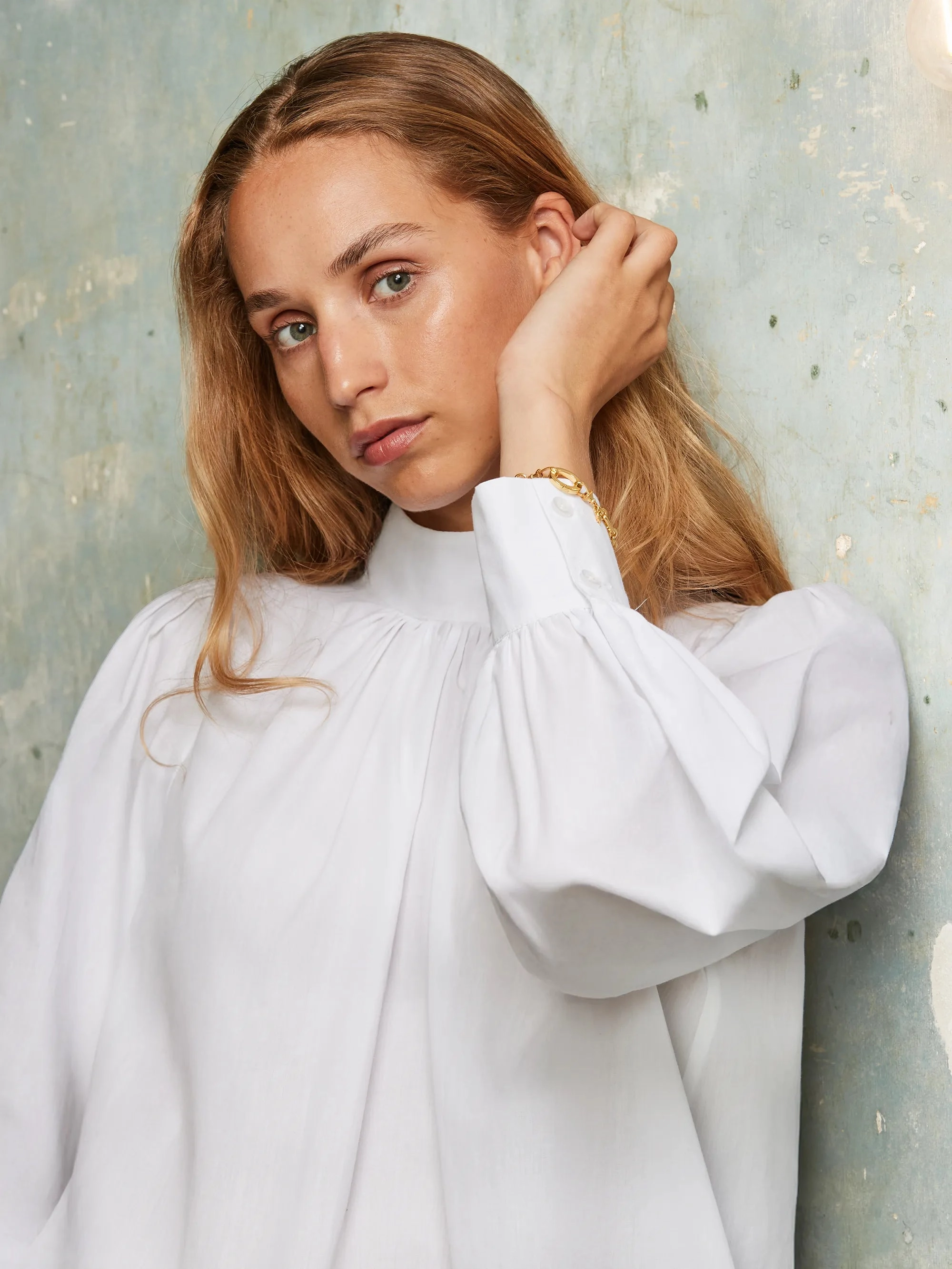 HighDurabilityWeave High-Neck Cotton Blouse