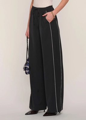 Body-Hugging Fit Relax Fit Design Devine Pant - Black