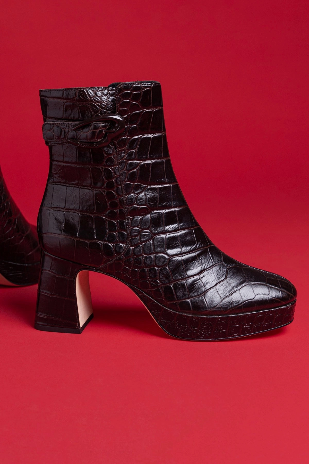 Resistant Layer Dolly Verona Low Boot In Croco Brown Leather