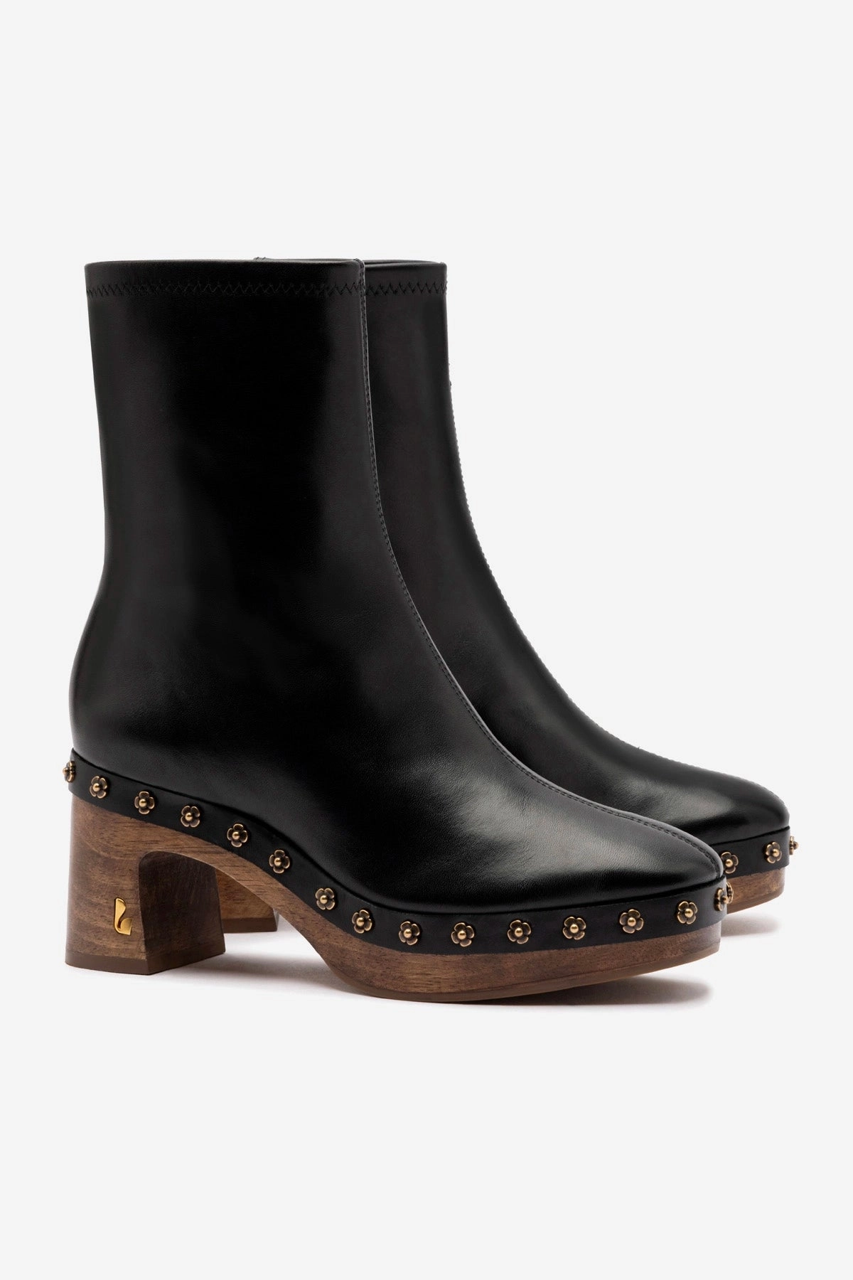 Dolly Wooden Boot Low In Black Leather Shear Warm Chic Style